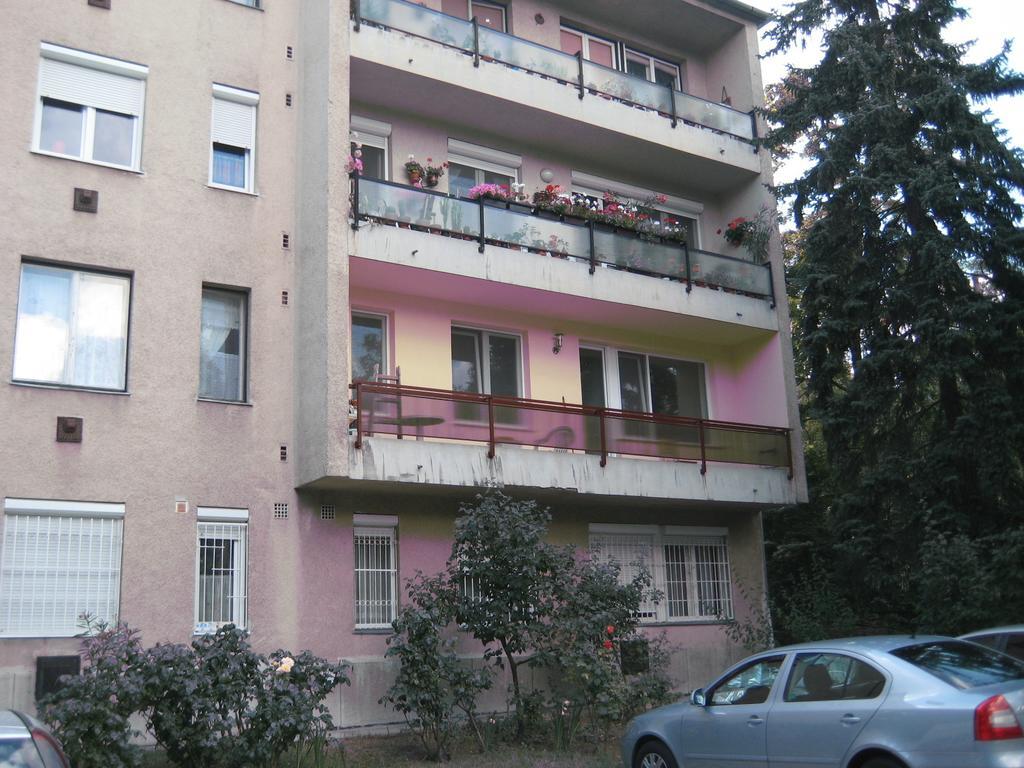 Platan Apartman بودابست الغرفة الصورة