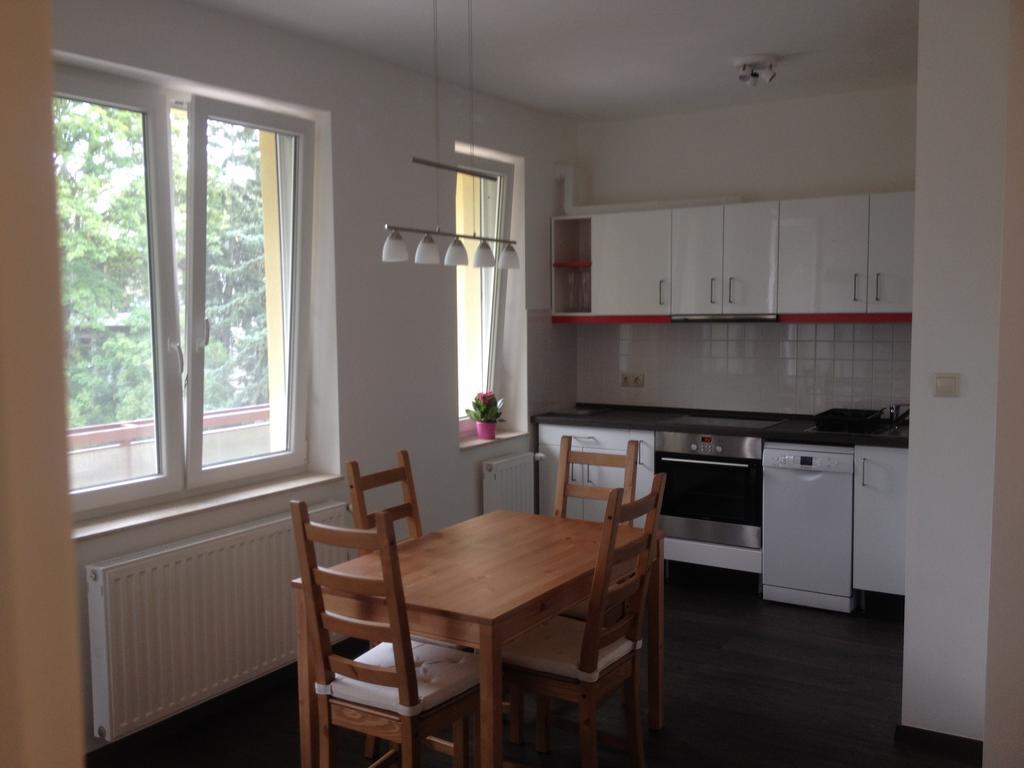 Platan Apartman بودابست الغرفة الصورة
